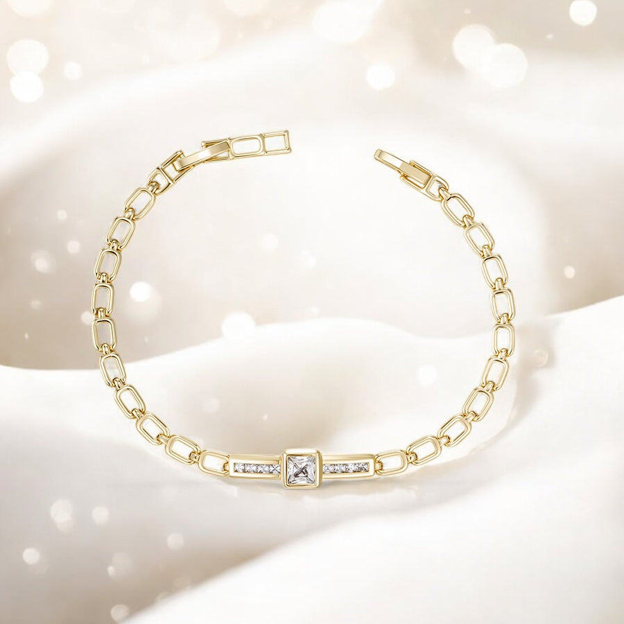 Позлатена гривна с циркони