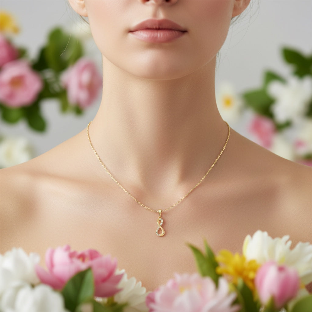 Позлатено колие "Безкрайност"