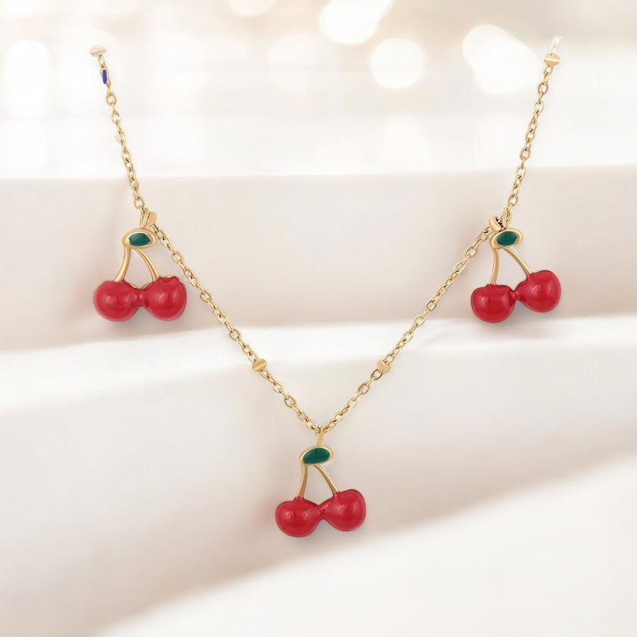 Позлатено колие - черешки