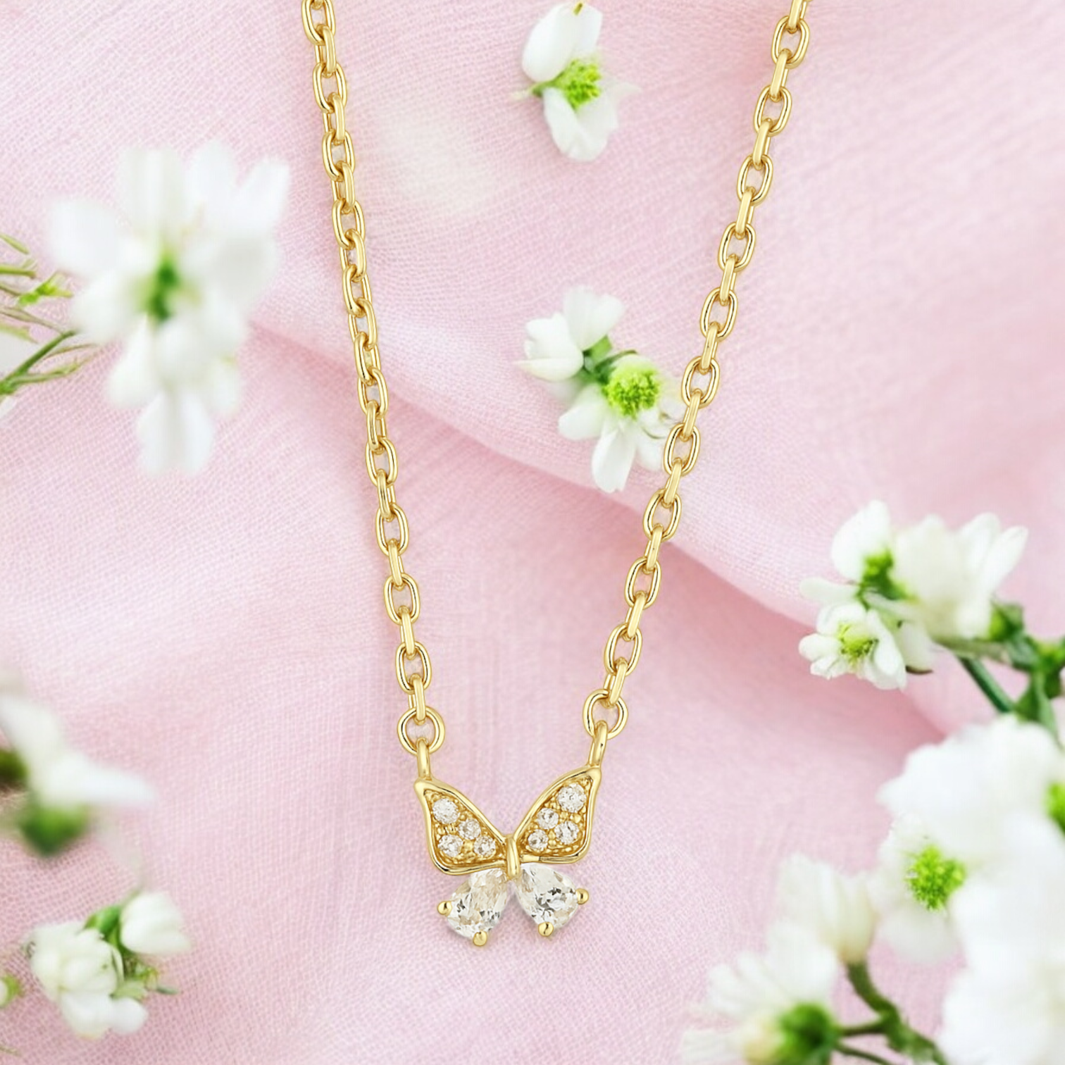 Позлатено колие "Пеперуда"