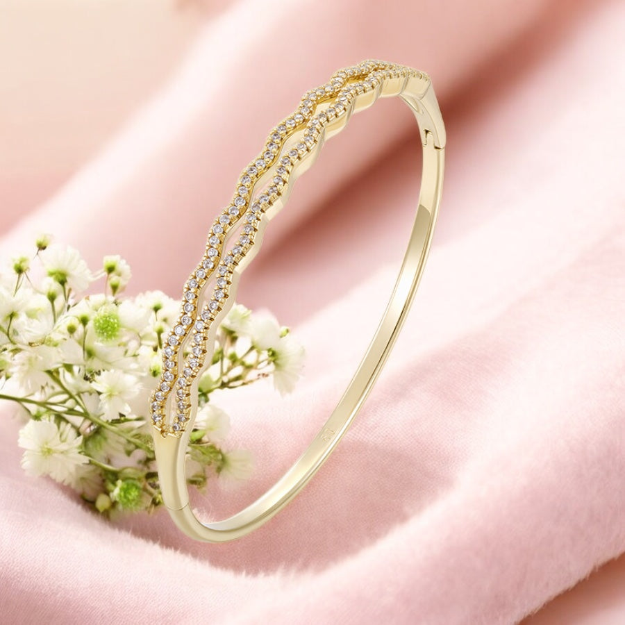 Позлатена твърда гривна "Вълна"