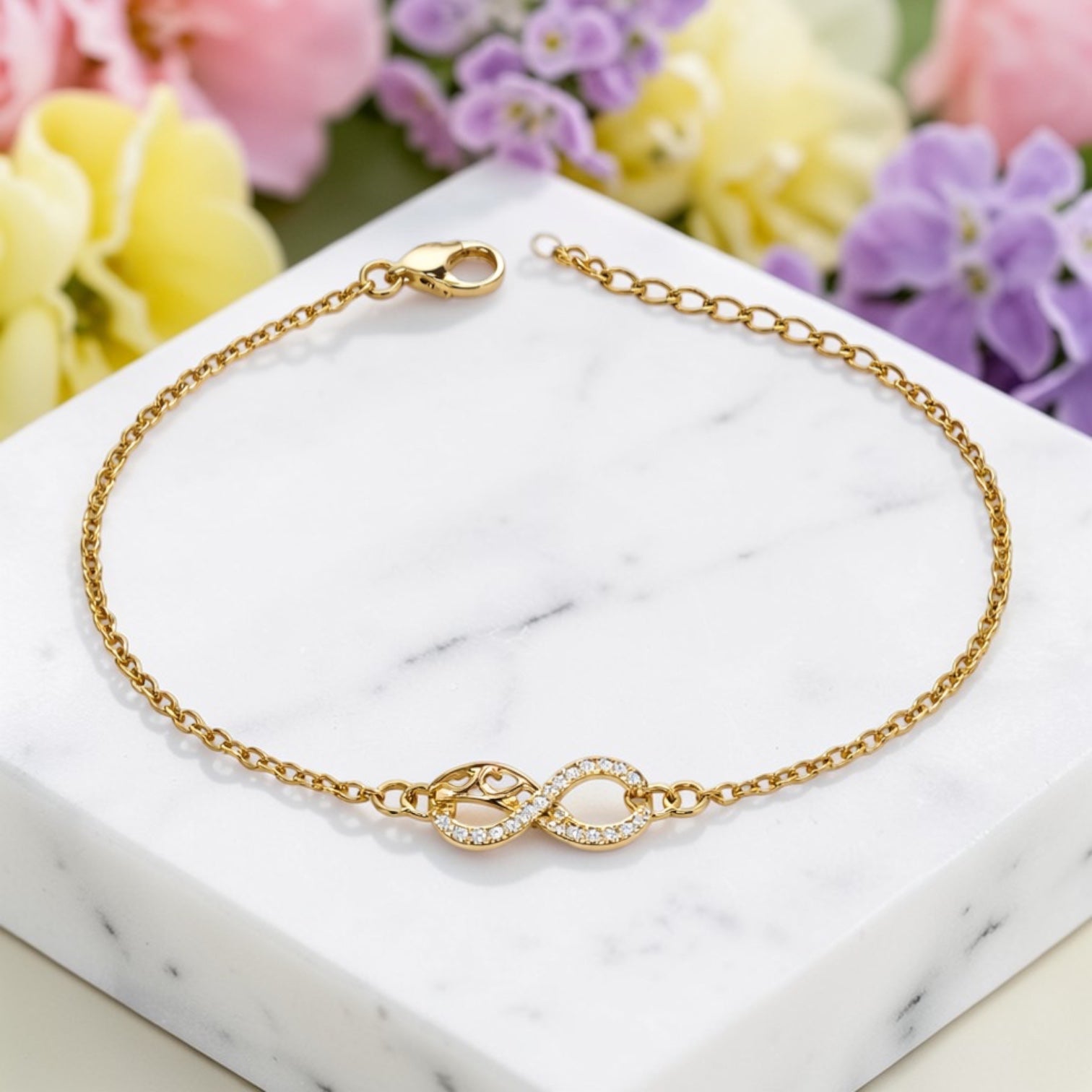 Позлатена гривна "Безкрайност"