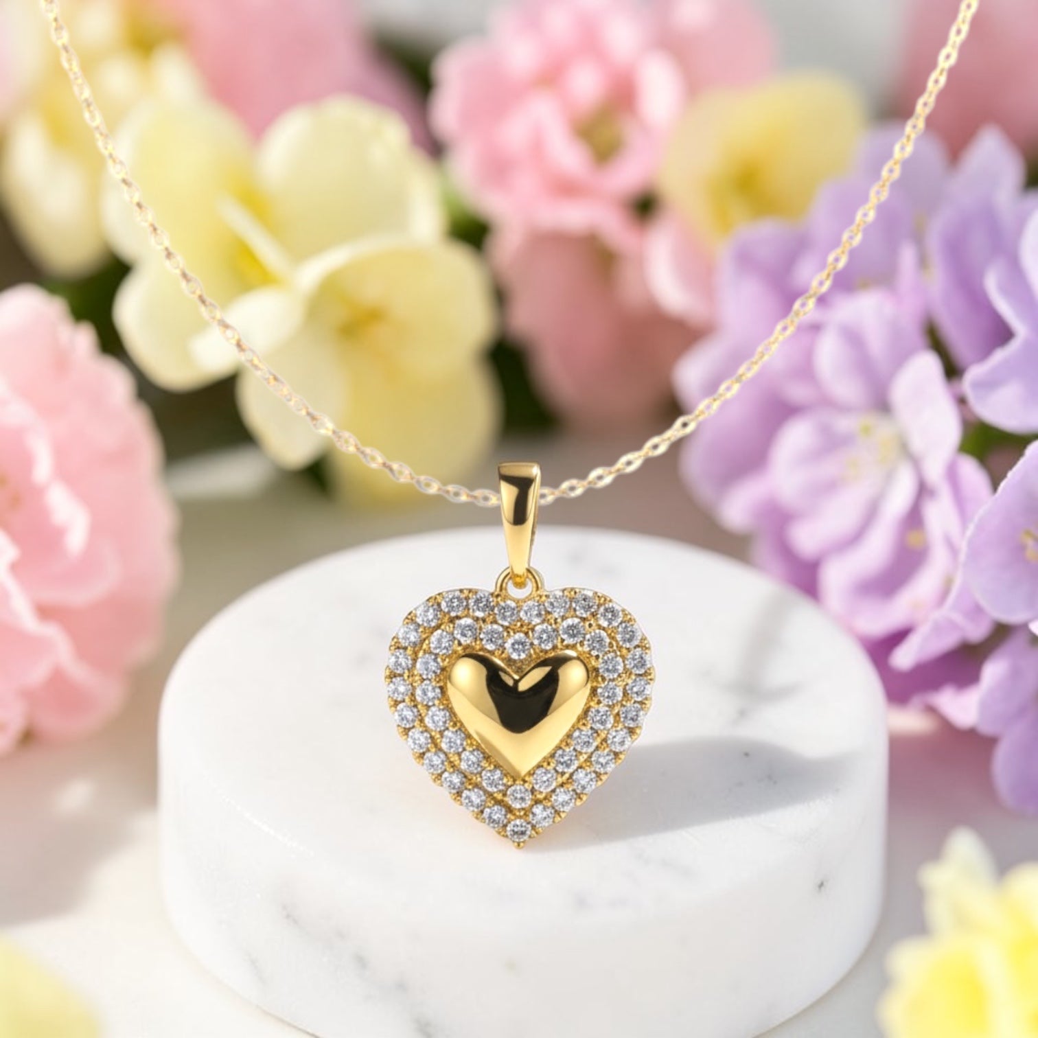 Позлатено колие "Любов"